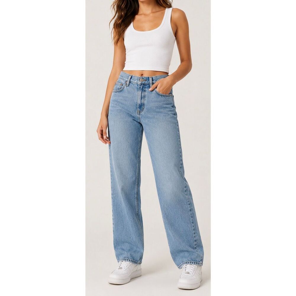 Abercrombie 90s Relaxed Jean High Rise Light Wash Size 29 Regular